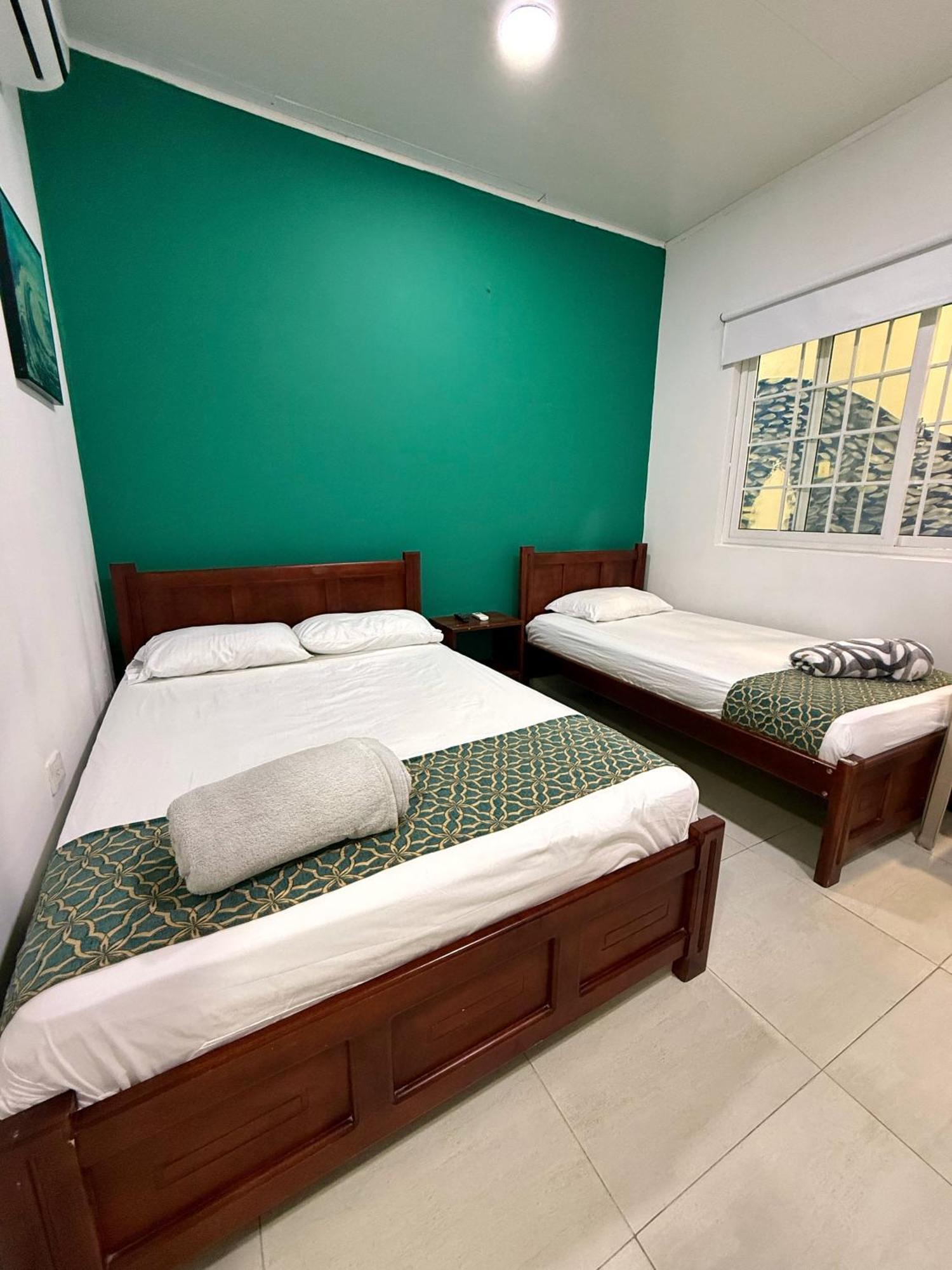 Apartahotel Caribe Diez San Andres  Exterior photo